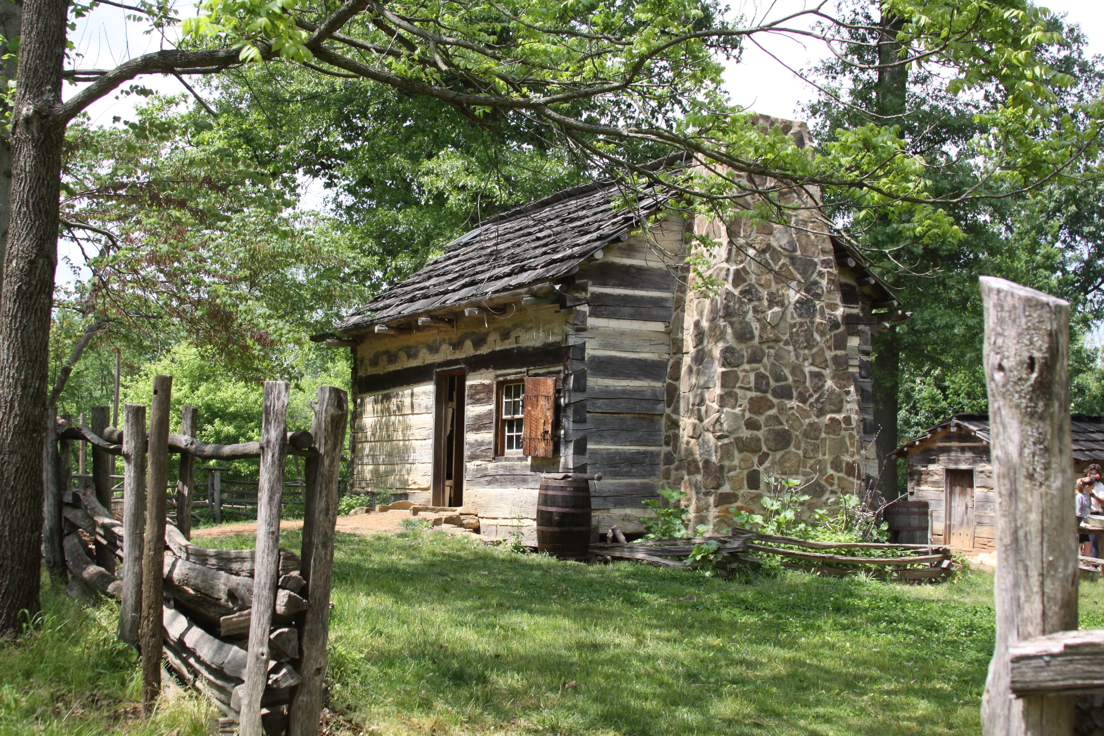Chinking vs. Caulking: What Your Log Home Actually Needs